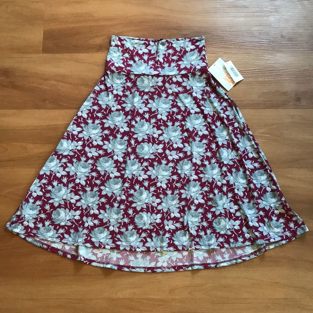 New LuLaRoe Floral Azure Skirt. Size XS